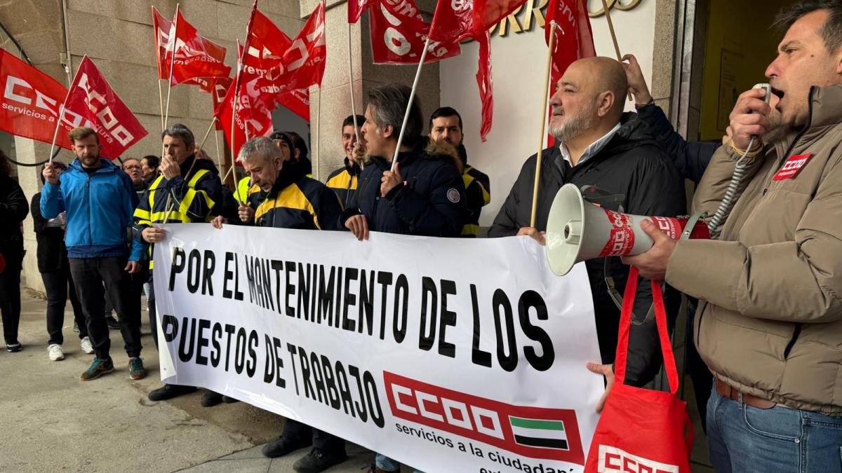 Concentracin de CCOO Correos en Don Benito