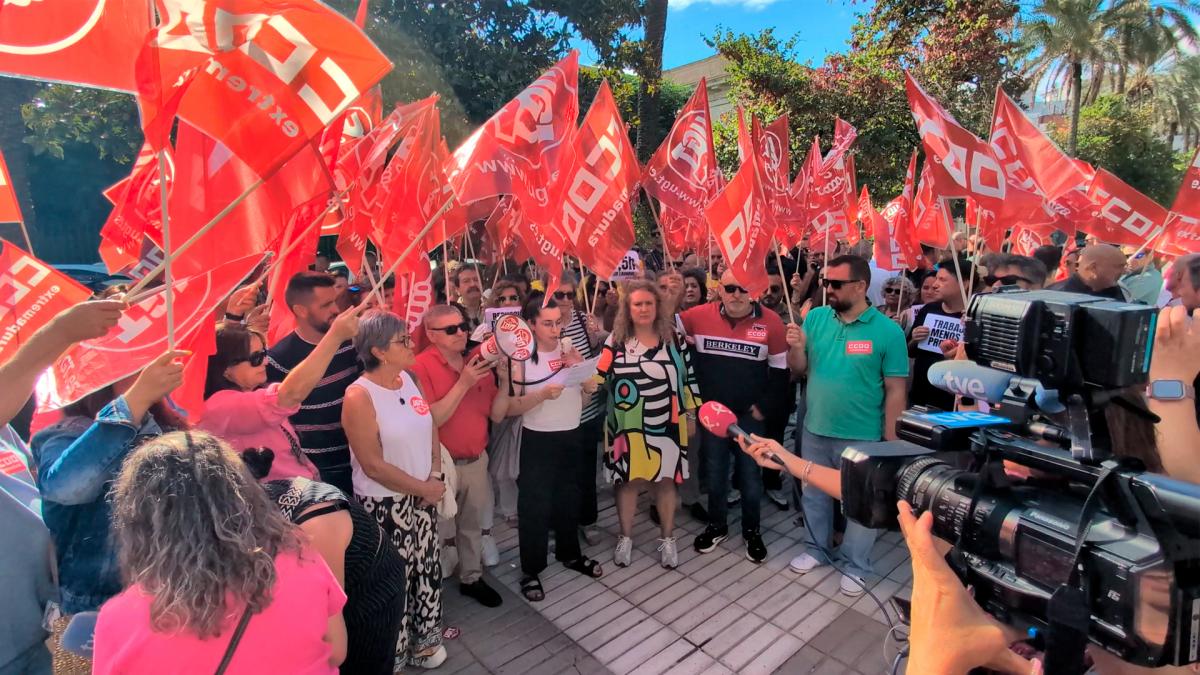Concentracin en Badajoz #ReduccinJornadaYa