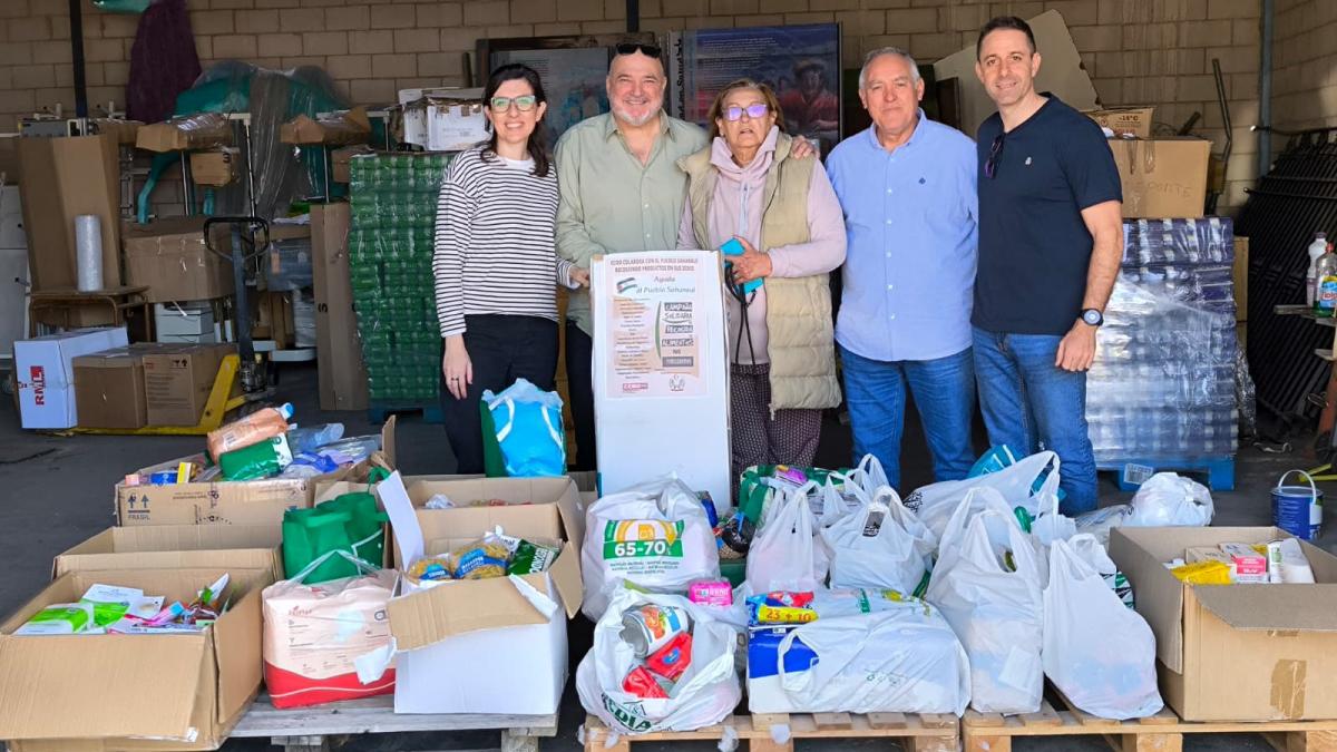 Entrega de la ayuda al pueblo saharaui