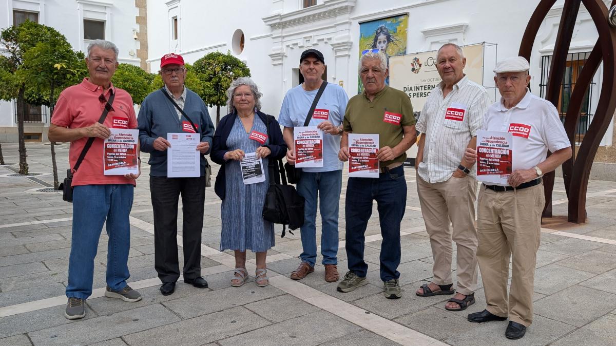 Entrega del manifiesto en la Asamblea de Extremadura